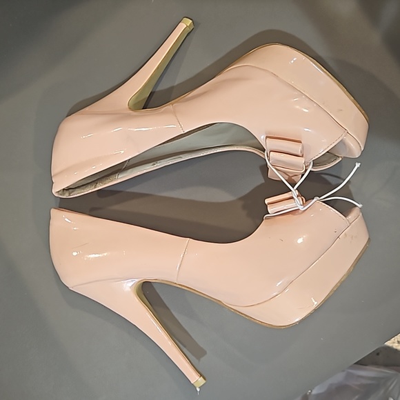 Pink bow heels - Picture 6 of 14